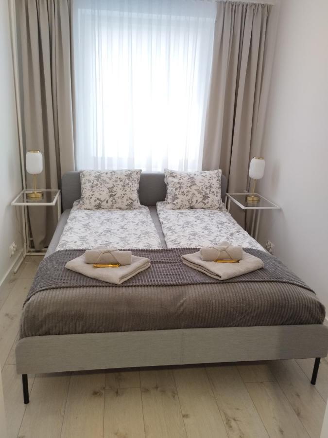 Moon Apartment Вроцлав Экстерьер фото